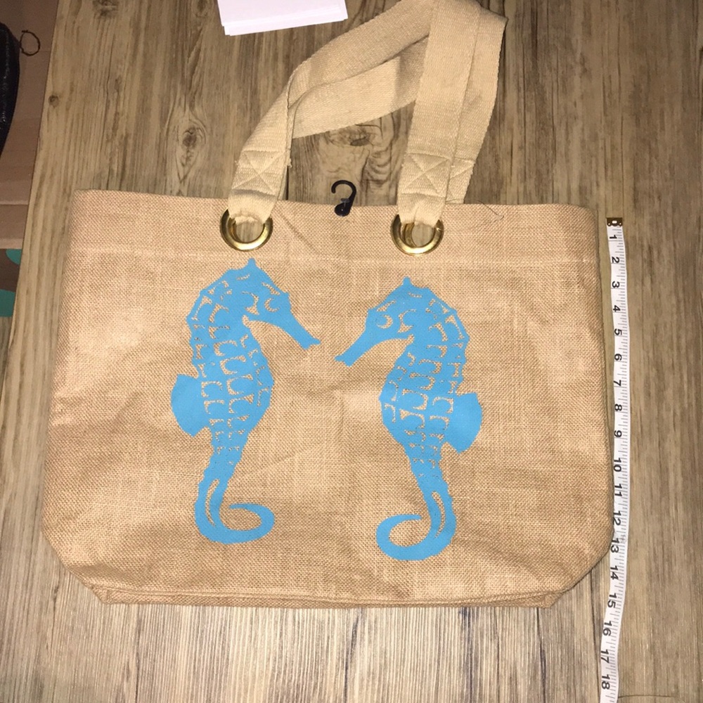 Beach tote with blue sea horses